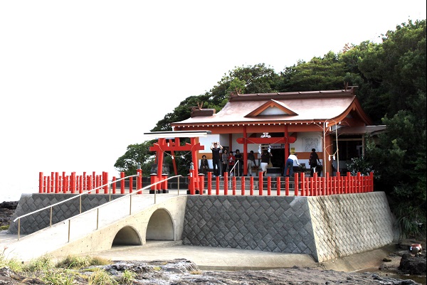 釜蓋神社